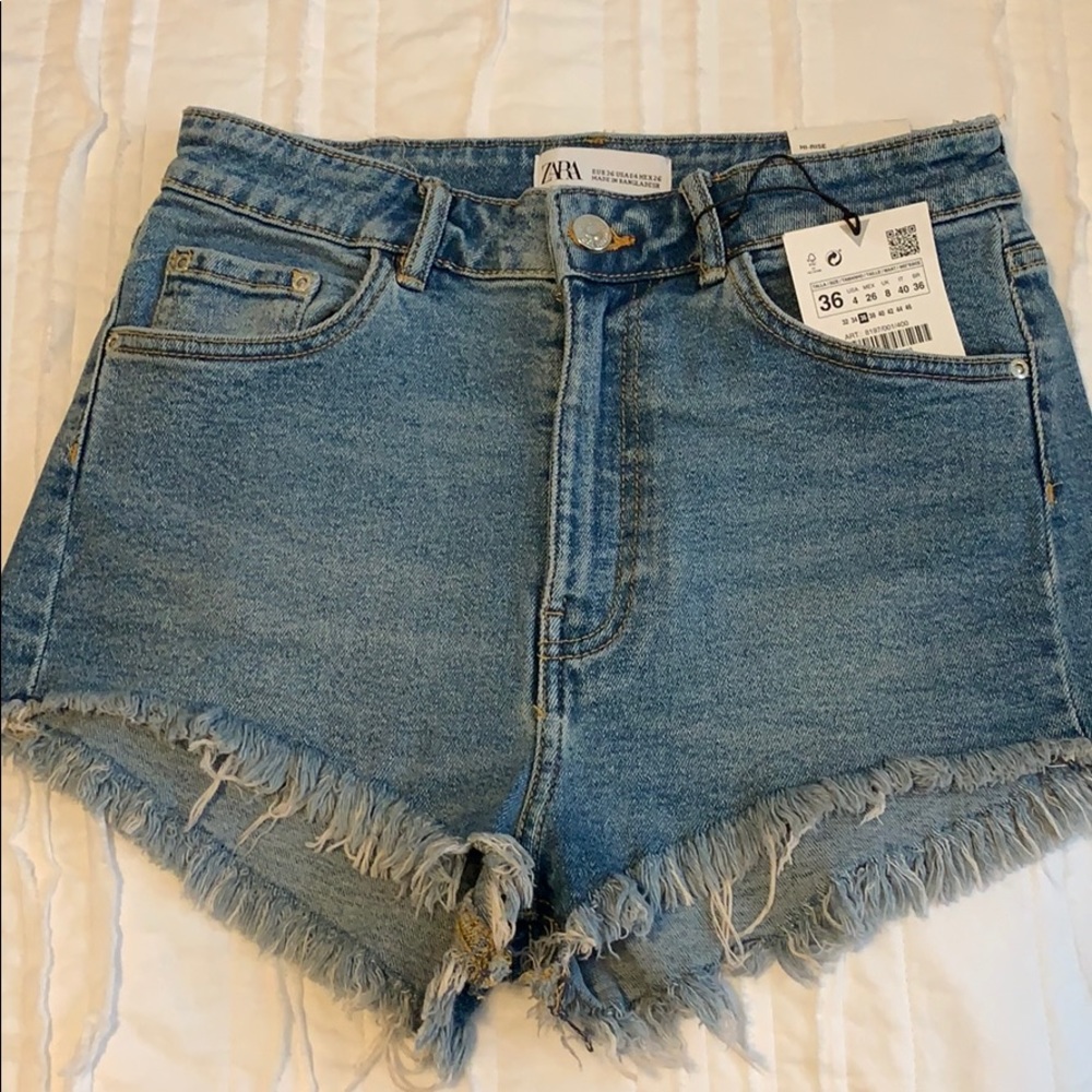 Zara Shorts